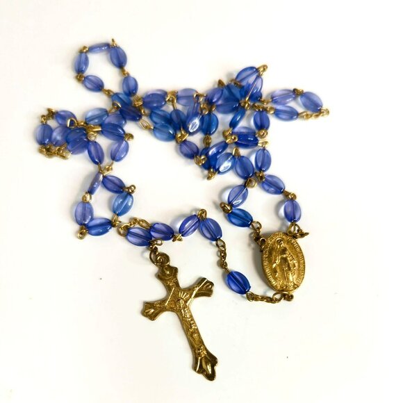 Vintage Miraculous Mary Blue Lucite Gold Tone Rosary Necklace Prayer Beads - Picture 1 of 6